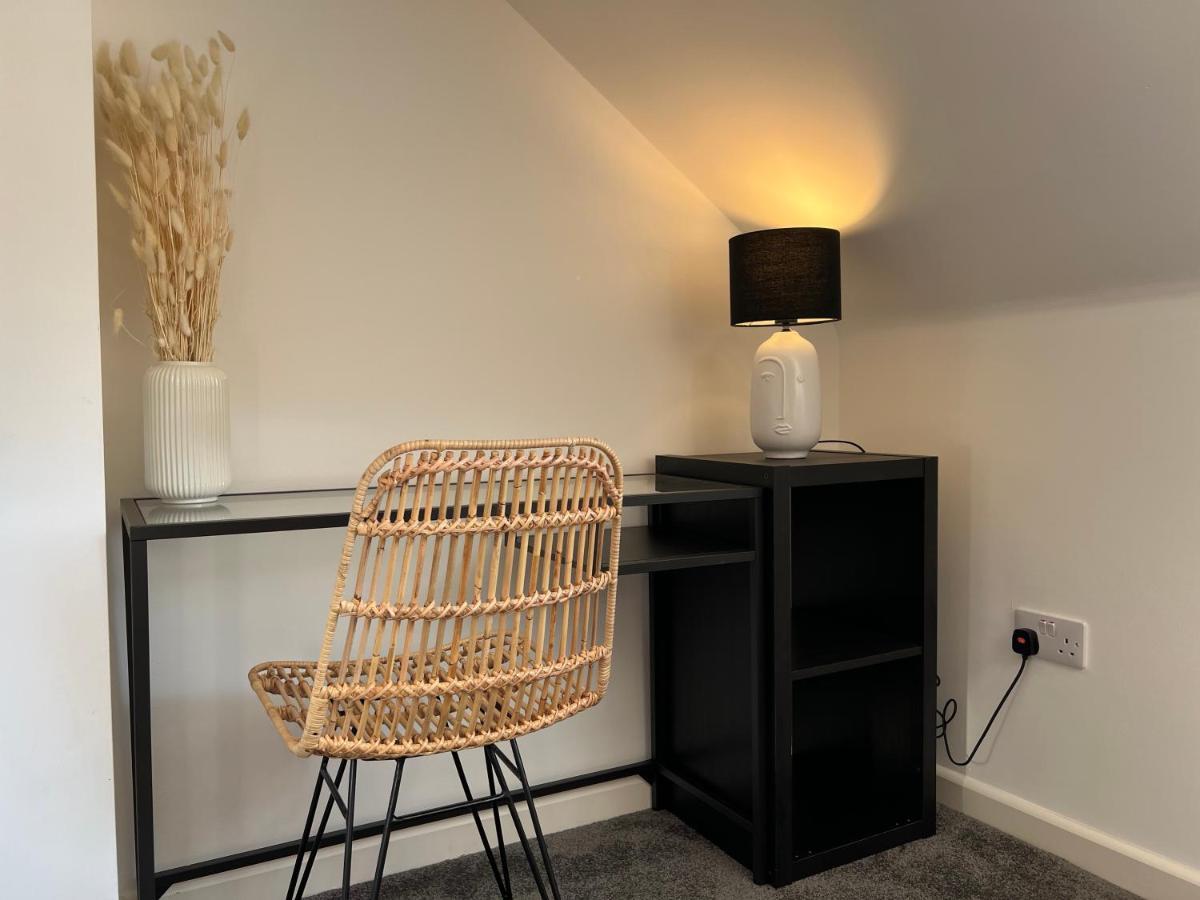 Lovely 1-Bedroom Flat In St Leonards On Sea ภายนอก รูปภาพ