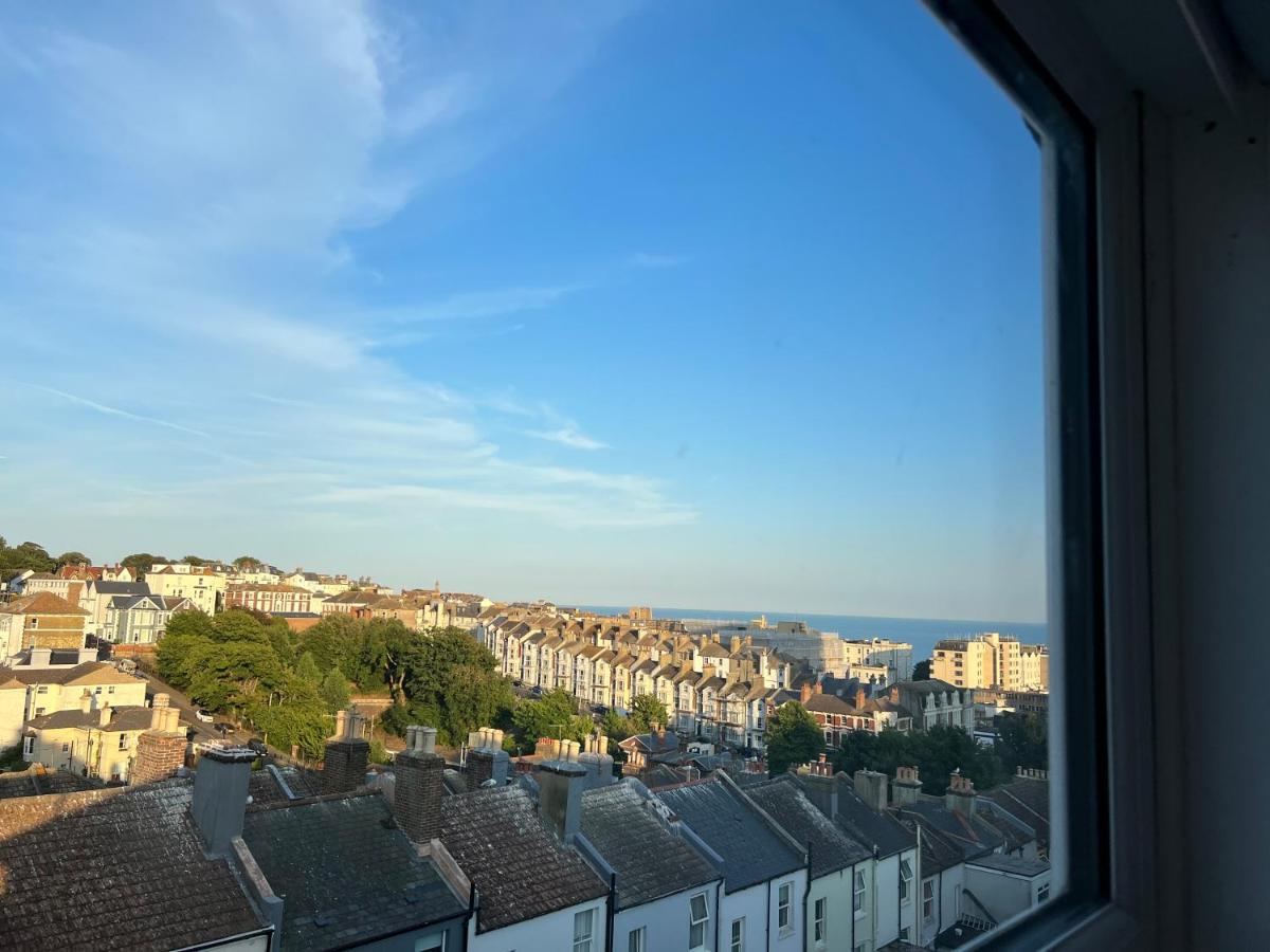 Lovely 1-Bedroom Flat In St Leonards On Sea ภายนอก รูปภาพ